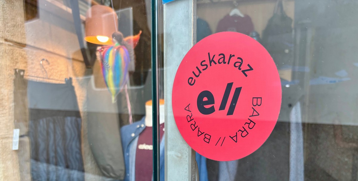 “Euskaraz barra-barra” ziurtagiria eskatzeko gonbita establezimenduei